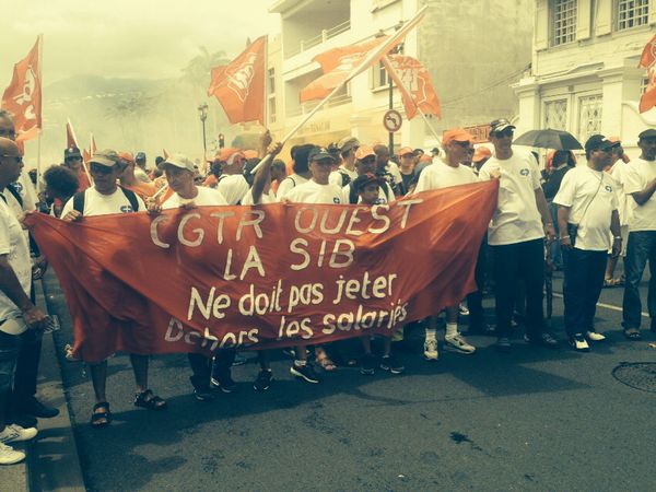 Les salariés de la SIB en tête du défilé 